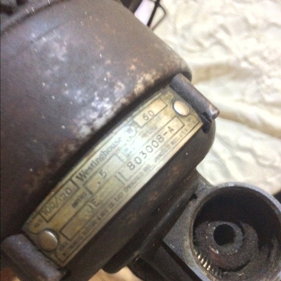 Westinghouse desk - Picture 3 of 3